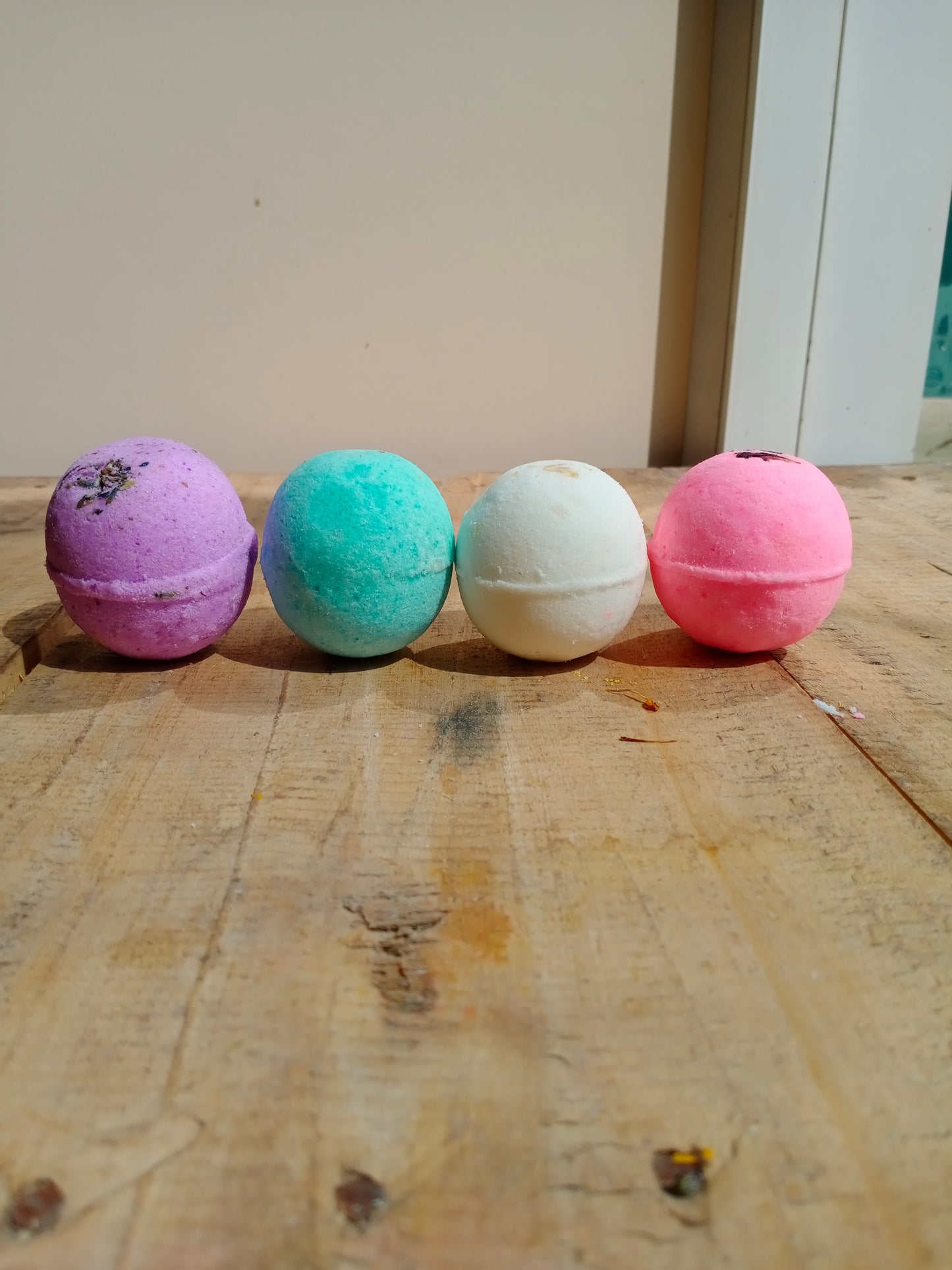 Zen Spa gift set for women _ Bath Bomb -Rose, Oats, Lavender , Jasmin 75 gms each with bath Fizzle (pink salt, Epsom salt dry rose petals ) |Refreshing hot water bath hydrating