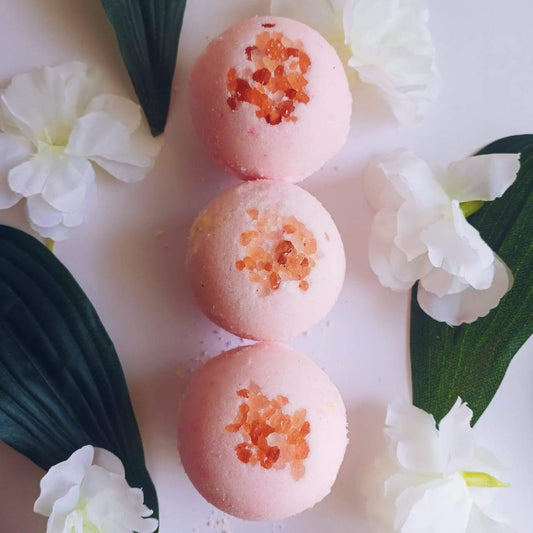Detoxifying Himalayan Pink Salt Bath Bomb-Fizzy Aromatic Bath Bomb with Pink Salt (75g Each) - Pack of 3 - aaranyam.com
