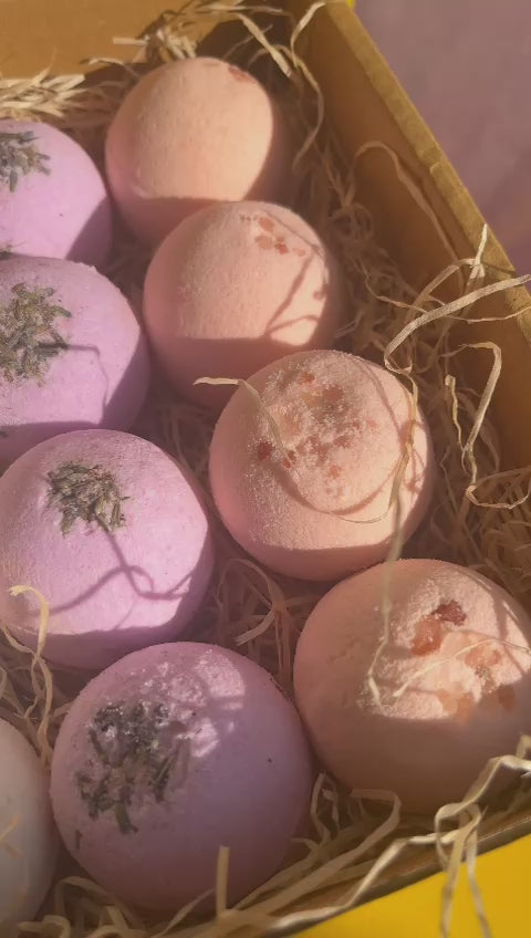 Aaranyam | Bath Bomb - Rose, Lavender, Pink Salt, Oats, Citurs |Refreshing hot water bath hydrating moisturizing enchanting Fizzy Aromatic Bath Bomb (75 g) each - Pack of 20